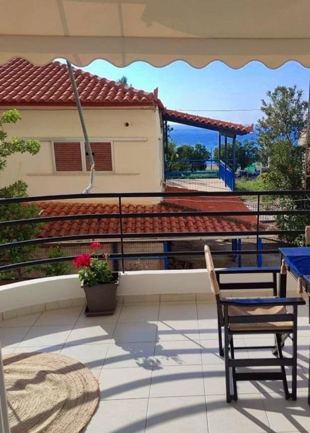 Casa Di Penny 2 Apartment Kyparissia Luaran gambar